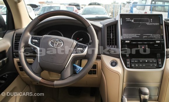 Buy Import Toyota Land Cruiser Other Car in Import - Dubai in Baa Buy Import Toyota Land Cruiser Other Car in Import - Dubai in Baa