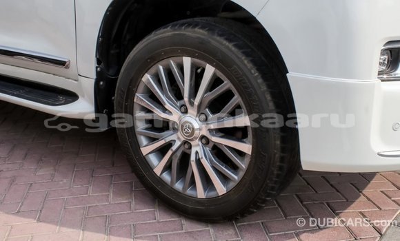 Buy Import Toyota Land Cruiser White Car in Import - Dubai in Baa Buy Import Toyota Land Cruiser White Car in Import - Dubai in Baa