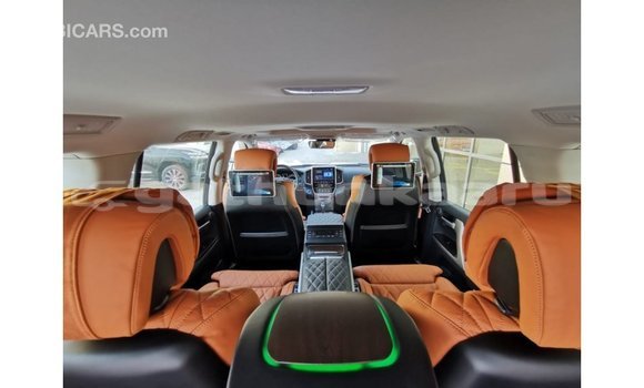 Buy Import Toyota Land Cruiser Black Car in Import - Dubai in Baa Buy Import Toyota Land Cruiser Black Car in Import - Dubai in Baa