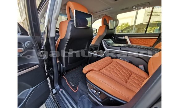 Buy Import Toyota Land Cruiser Black Car in Import - Dubai in Baa Buy Import Toyota Land Cruiser Black Car in Import - Dubai in Baa