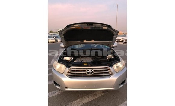 Buy Import Toyota Highlander Other Car in Import - Dubai in Baa Buy Import Toyota Highlander Other Car in Import - Dubai in Baa