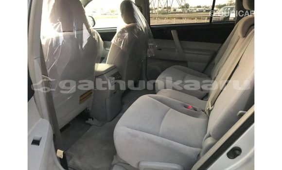 Buy Import Toyota Highlander Other Car in Import - Dubai in Baa Buy Import Toyota Highlander Other Car in Import - Dubai in Baa