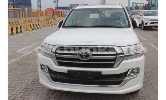 Buy Import Toyota Land Cruiser White Car in Import - Dubai in Baa Buy Import Toyota Land Cruiser White Car in Import - Dubai in Baa