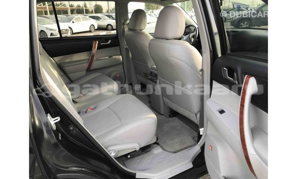 Buy Import Toyota Highlander Black Car in Import - Dubai in Baa Buy Import Toyota Highlander Black Car in Import - Dubai in Baa