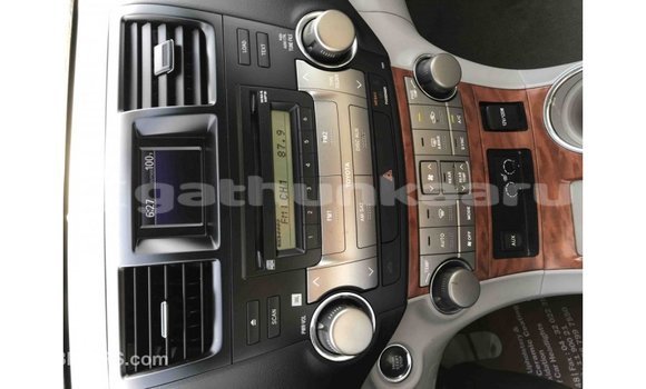 Buy Import Toyota Highlander Black Car in Import - Dubai in Baa Buy Import Toyota Highlander Black Car in Import - Dubai in Baa