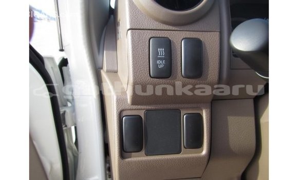 Buy Import Toyota Land Cruiser White Car in Import - Dubai in Baa Buy Import Toyota Land Cruiser White Car in Import - Dubai in Baa