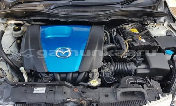 Buy Used Mazda Demio White Car in Fuvammulah in Ghaviyani Buy Used Mazda Demio White Car in Fuvammulah in Ghaviyani