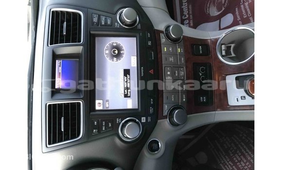 Buy Import Toyota Highlander Black Car in Import - Dubai in Baa Buy Import Toyota Highlander Black Car in Import - Dubai in Baa