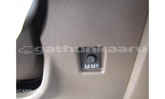 Buy Import Toyota Land Cruiser White Car in Import - Dubai in Baa Buy Import Toyota Land Cruiser White Car in Import - Dubai in Baa