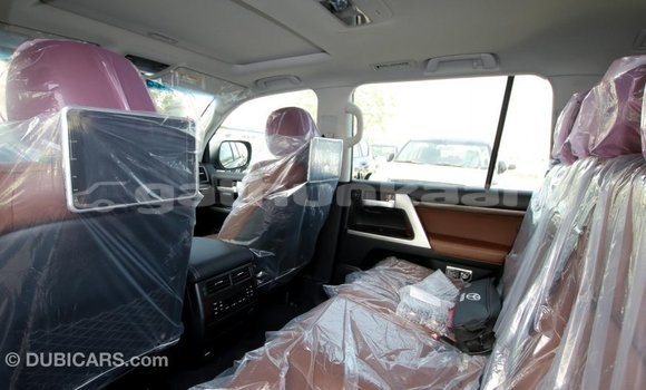 Buy Import Toyota Land Cruiser Black Car in Import - Dubai in Baa Buy Import Toyota Land Cruiser Black Car in Import - Dubai in Baa