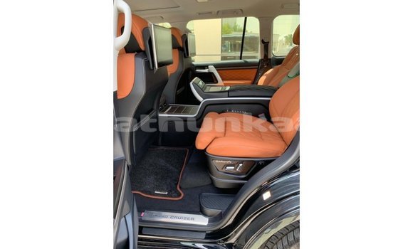 Buy Import Toyota Land Cruiser Black Car in Import - Dubai in Baa Buy Import Toyota Land Cruiser Black Car in Import - Dubai in Baa