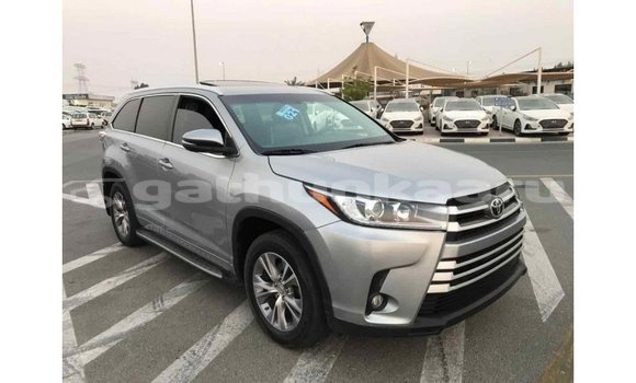 Buy Import Toyota Highlander Other Car in Import - Dubai in Baa Buy Import Toyota Highlander Other Car in Import - Dubai in Baa