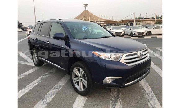 Buy Import Toyota Highlander Blue Car in Import - Dubai in Baa Buy Import Toyota Highlander Blue Car in Import - Dubai in Baa