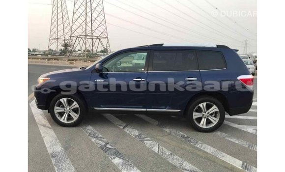 Buy Import Toyota Highlander Blue Car in Import - Dubai in Baa Buy Import Toyota Highlander Blue Car in Import - Dubai in Baa