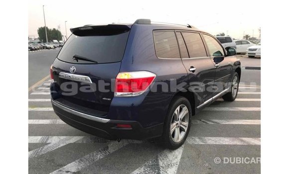 Buy Import Toyota Highlander Blue Car in Import - Dubai in Baa Buy Import Toyota Highlander Blue Car in Import - Dubai in Baa