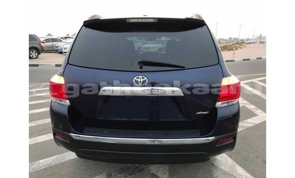 Buy Import Toyota Highlander Blue Car in Import - Dubai in Baa Buy Import Toyota Highlander Blue Car in Import - Dubai in Baa