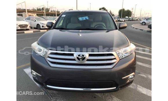 Buy Import Toyota Highlander Other Car in Import - Dubai in Baa Buy Import Toyota Highlander Other Car in Import - Dubai in Baa