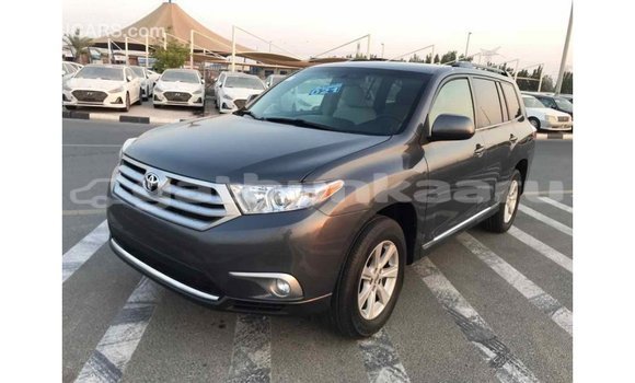 Buy Import Toyota Highlander Other Car in Import - Dubai in Baa Buy Import Toyota Highlander Other Car in Import - Dubai in Baa