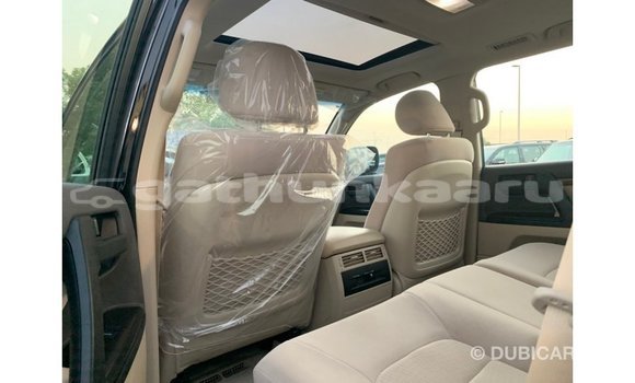 Buy Import Toyota Land Cruiser Black Car in Import - Dubai in Baa Buy Import Toyota Land Cruiser Black Car in Import - Dubai in Baa