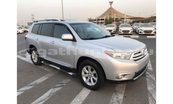 Buy Import Toyota Highlander Other Car in Import - Dubai in Baa Buy Import Toyota Highlander Other Car in Import - Dubai in Baa