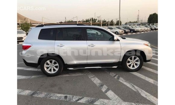 Buy Import Toyota Highlander Other Car in Import - Dubai in Baa Buy Import Toyota Highlander Other Car in Import - Dubai in Baa