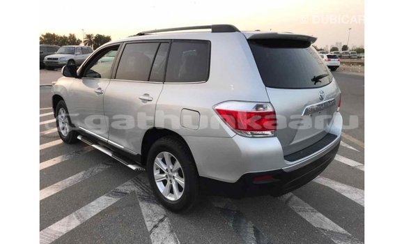 Buy Import Toyota Highlander Other Car in Import - Dubai in Baa Buy Import Toyota Highlander Other Car in Import - Dubai in Baa