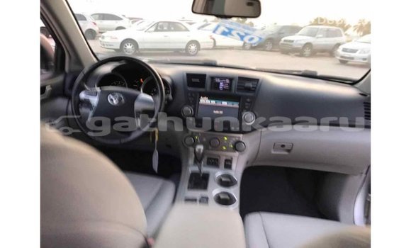 Buy Import Toyota Highlander Other Car in Import - Dubai in Baa Buy Import Toyota Highlander Other Car in Import - Dubai in Baa