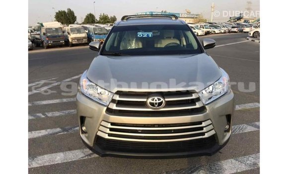 Buy Import Toyota Highlander Beige Car in Import - Dubai in Baa Buy Import Toyota Highlander Beige Car in Import - Dubai in Baa