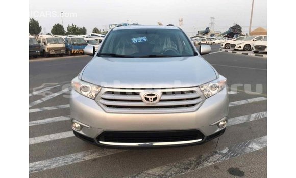 Buy Import Toyota Highlander Other Car in Import - Dubai in Baa Buy Import Toyota Highlander Other Car in Import - Dubai in Baa