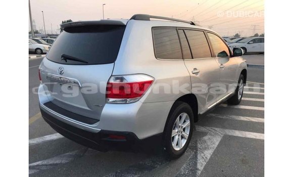 Buy Import Toyota Highlander Other Car in Import - Dubai in Baa Buy Import Toyota Highlander Other Car in Import - Dubai in Baa