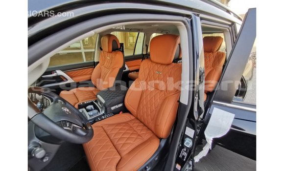 Buy Import Toyota Land Cruiser Black Car in Import - Dubai in Baa Buy Import Toyota Land Cruiser Black Car in Import - Dubai in Baa