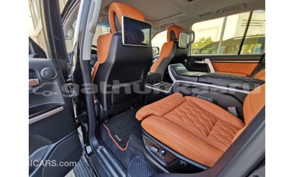 Buy Import Toyota Land Cruiser Black Car in Import - Dubai in Baa Buy Import Toyota Land Cruiser Black Car in Import - Dubai in Baa