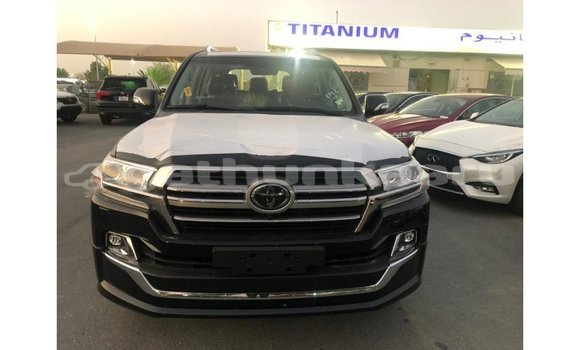 Buy Import Toyota Land Cruiser Black Car in Import - Dubai in Baa Buy Import Toyota Land Cruiser Black Car in Import - Dubai in Baa