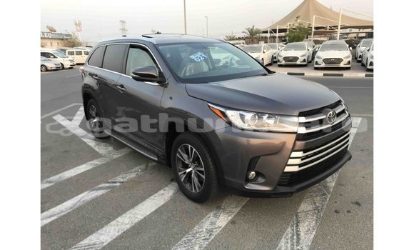 Buy Import Toyota Highlander Other Car in Import - Dubai in Baa Buy Import Toyota Highlander Other Car in Import - Dubai in Baa