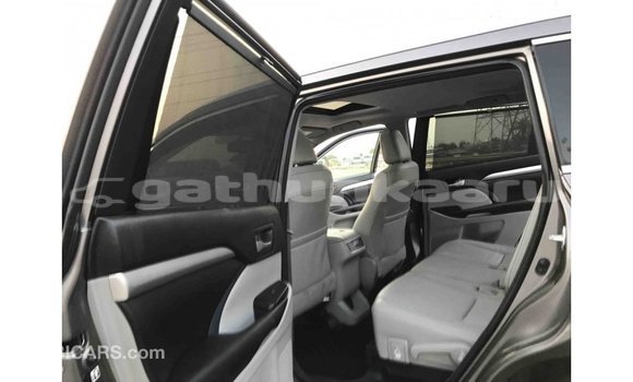 Buy Import Toyota Highlander Other Car in Import - Dubai in Baa Buy Import Toyota Highlander Other Car in Import - Dubai in Baa