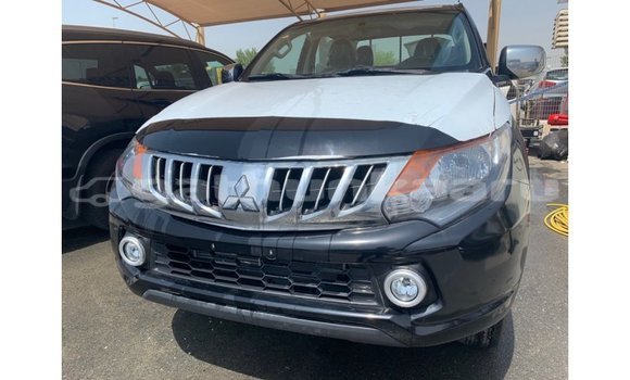 Buy Import Mitsubishi L200 Black Car in Import - Dubai in Baa Buy Import Mitsubishi L200 Black Car in Import - Dubai in Baa
