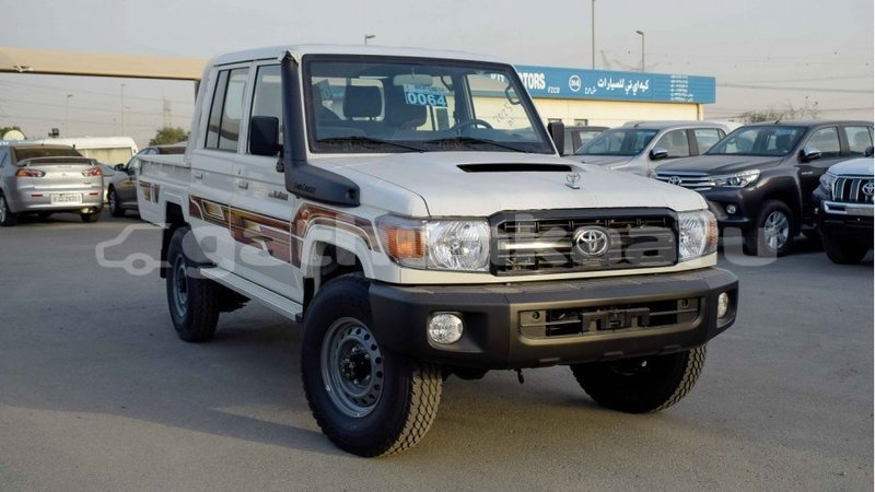 Big with watermark toyota land cruiser baa import dubai 1256