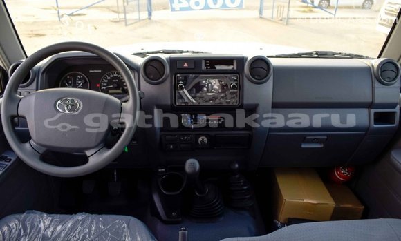 Buy Import Toyota Land Cruiser Beige Car in Import - Dubai in Baa Buy Import Toyota Land Cruiser Beige Car in Import - Dubai in Baa