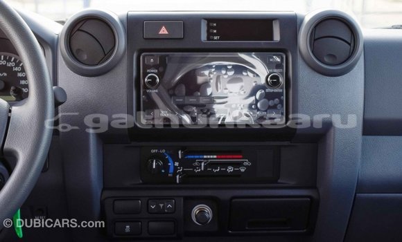 Buy Import Toyota Land Cruiser Beige Car in Import - Dubai in Baa Buy Import Toyota Land Cruiser Beige Car in Import - Dubai in Baa