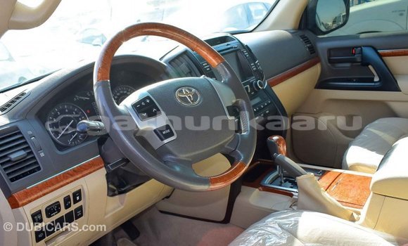 Buy Import Toyota Land Cruiser Other Car in Import - Dubai in Baa Buy Import Toyota Land Cruiser Other Car in Import - Dubai in Baa