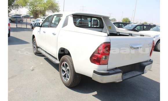Buy Import Toyota Hilux White Car in Import - Dubai in Baa Buy Import Toyota Hilux White Car in Import - Dubai in Baa