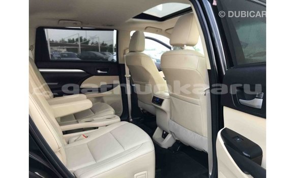 Buy Import Toyota Highlander Black Car in Import - Dubai in Baa Buy Import Toyota Highlander Black Car in Import - Dubai in Baa