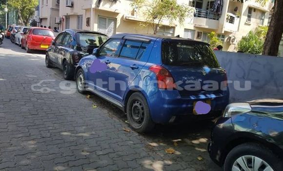 Buy Used Suzuki Swift Blue Car in Fuvammulah in Ghaviyani