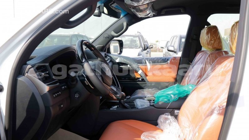 Big with watermark lexus lx baa import dubai 1277