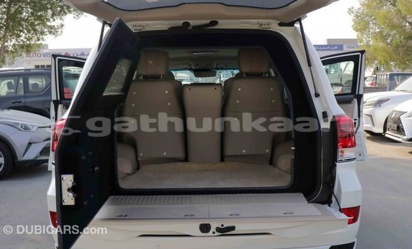 Buy Import Toyota Land Cruiser White Car in Import - Dubai in Baa Buy Import Toyota Land Cruiser White Car in Import - Dubai in Baa