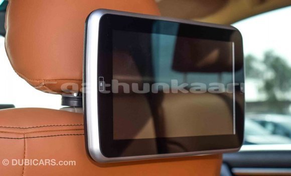 Buy Import Toyota Land Cruiser White Car in Import - Dubai in Baa Buy Import Toyota Land Cruiser White Car in Import - Dubai in Baa