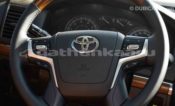Buy Import Toyota Land Cruiser White Car in Import - Dubai in Baa Buy Import Toyota Land Cruiser White Car in Import - Dubai in Baa
