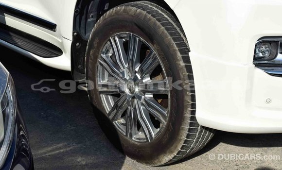 Buy Import Toyota Land Cruiser White Car in Import - Dubai in Baa Buy Import Toyota Land Cruiser White Car in Import - Dubai in Baa