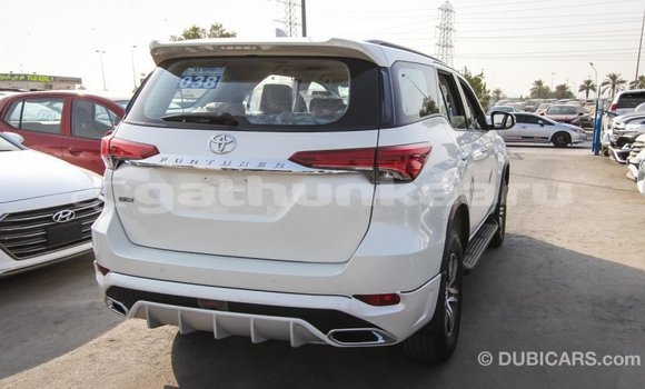 Buy Import Toyota Fortuner White Car in Import - Dubai in Baa Buy Import Toyota Fortuner White Car in Import - Dubai in Baa