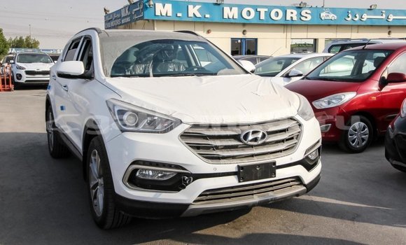 Buy Import Hyundai Santa Fe White Car in Import - Dubai in Baa Buy Import Hyundai Santa Fe White Car in Import - Dubai in Baa